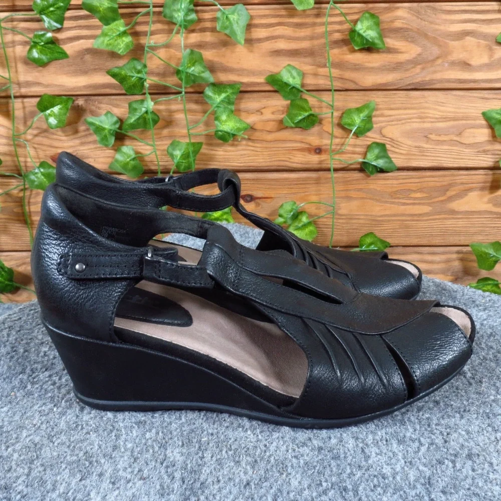 Earth Primrose Women Wedge Sandal Size 9 Comfort Walking Black Leather T-Strap